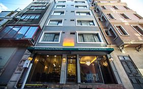 Megalos Galata Hotel